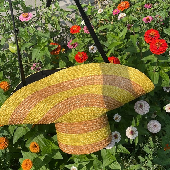 Eugenia Kim straw hat bag NWOT’s - Picture 4 of 8